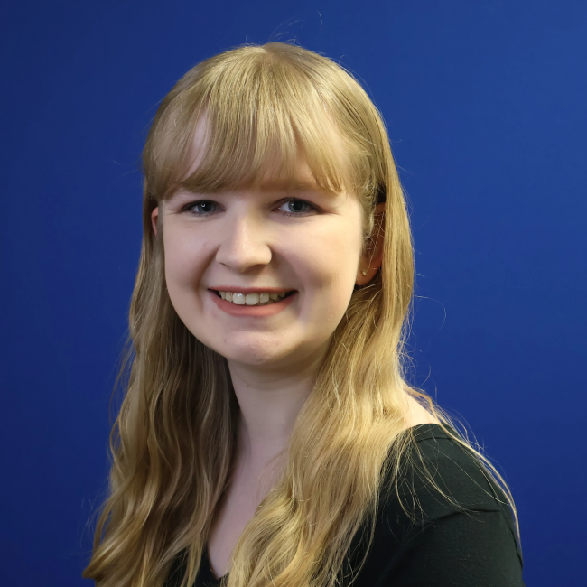 Abbie Wood headshot