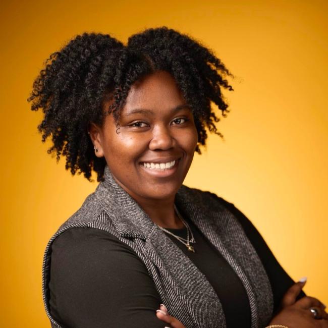 Jasmine Woods headshot