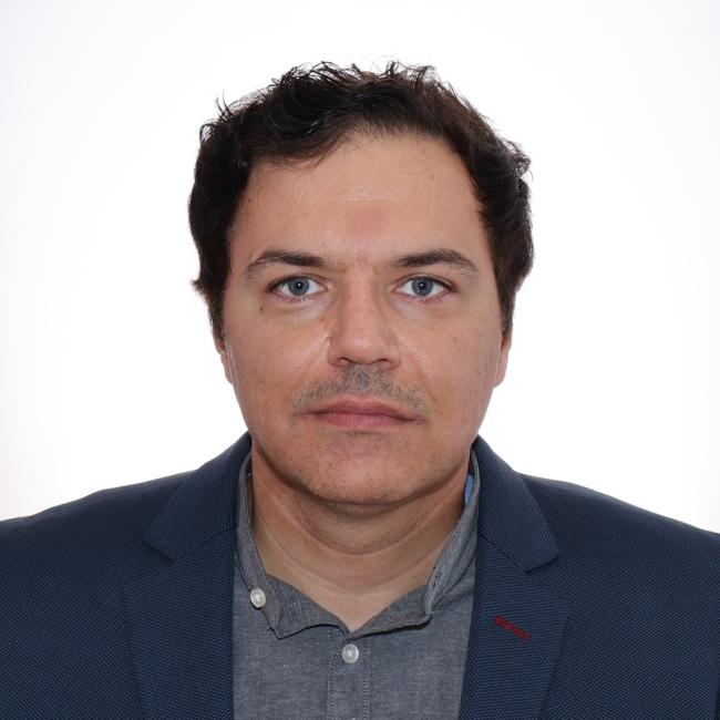 Mahdi Eskandarian Boroujeni headshot
